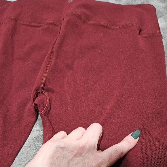 Lululemon 12 High Waist Leggings 25" Length EUC - Picture 12 of 12